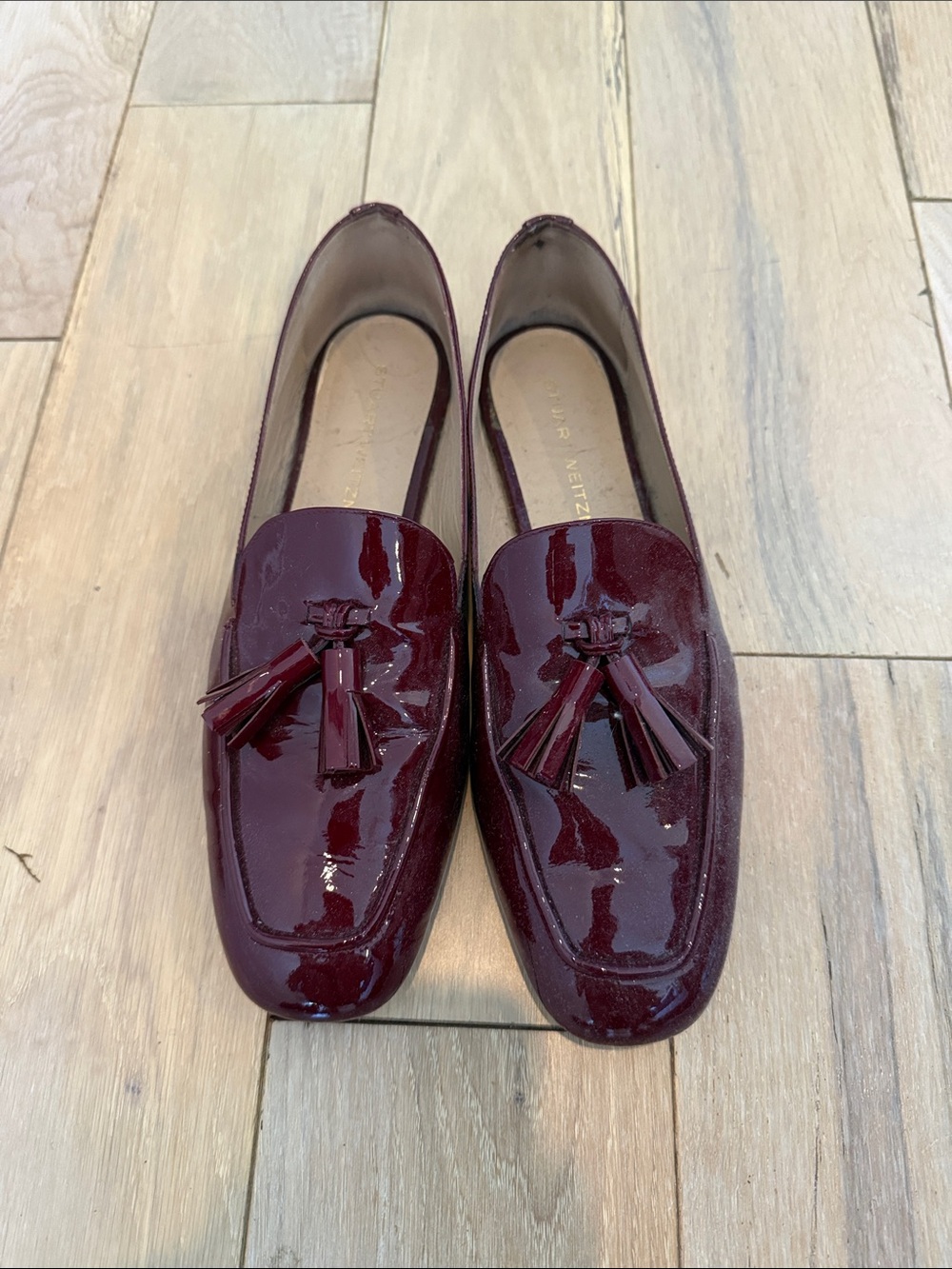 Stuart Weitzman Women's Patent Tassel Loafers in Burgundy
